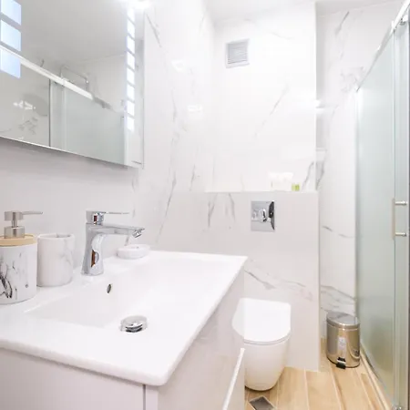 Апартаменты Comfort 1 Bedroom App *